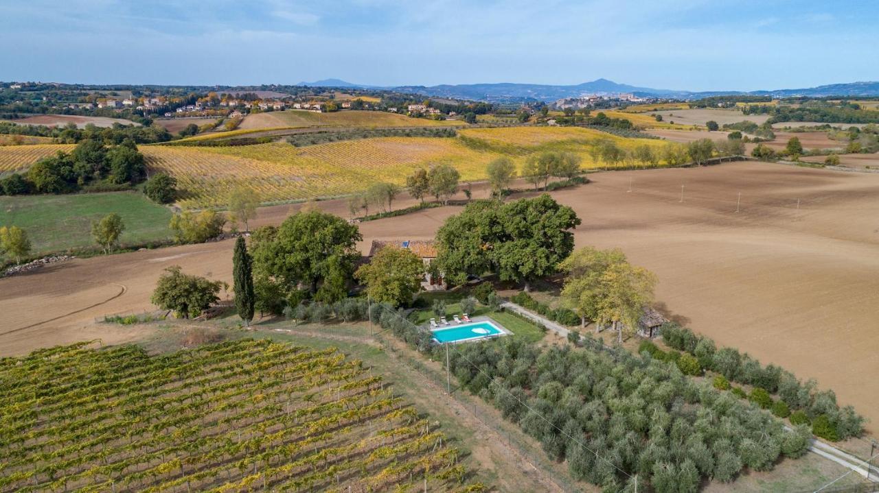 Casale Le Tre Querce 8&1, Emma Villas Orvieto Exterior photo